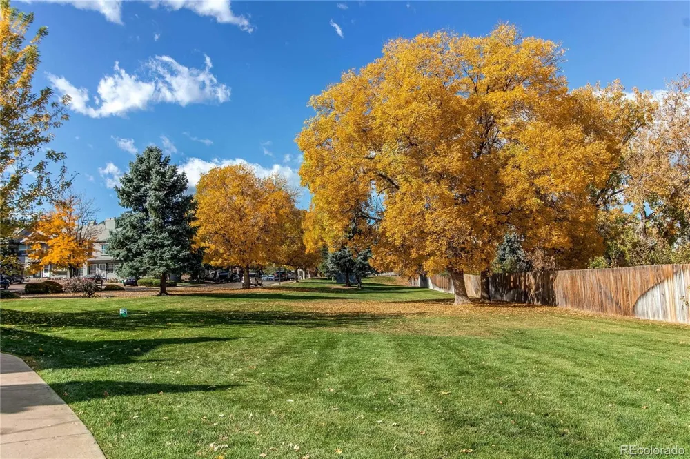 1820 Newland Court #312 Lakewood, CO 80214
