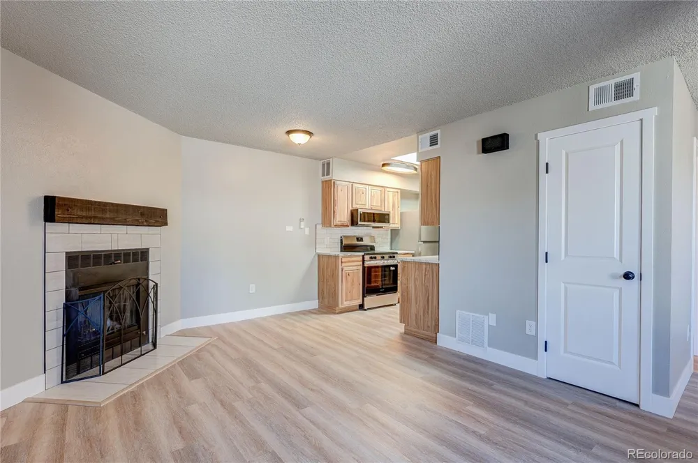 1820 Newland Court #312 Lakewood, CO 80214
