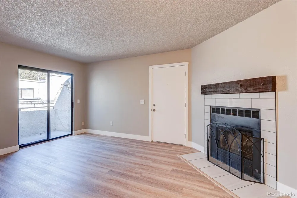 1820 Newland Court #312 Lakewood, CO 80214