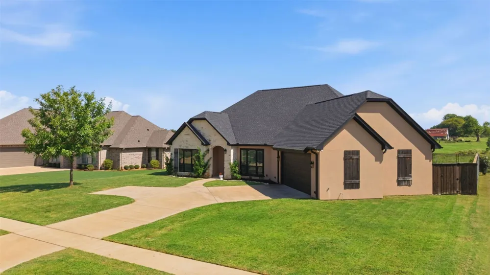 264 Heritage Way Bullard, TX 75757