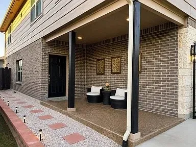 4660 Raleigh Dalton Dallas, TX 75227