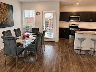 4660 Raleigh Dalton Dallas, TX 75227