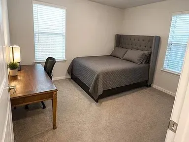 4660 Raleigh Dalton Dallas, TX 75227