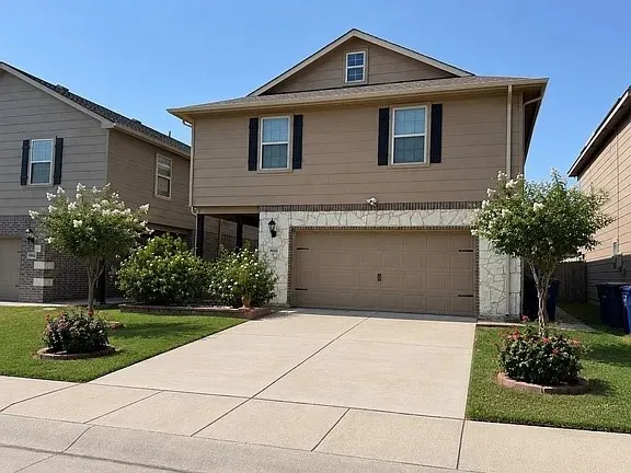 4660 Raleigh Dalton Dallas, TX 75227