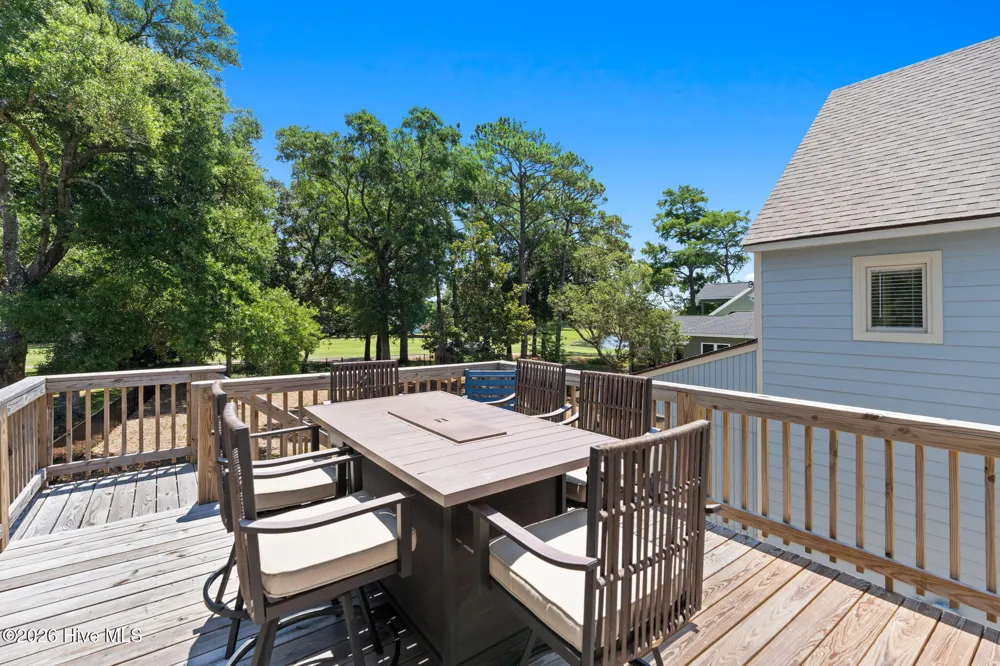 31 Augusta Drive Oak Island, NC 28465