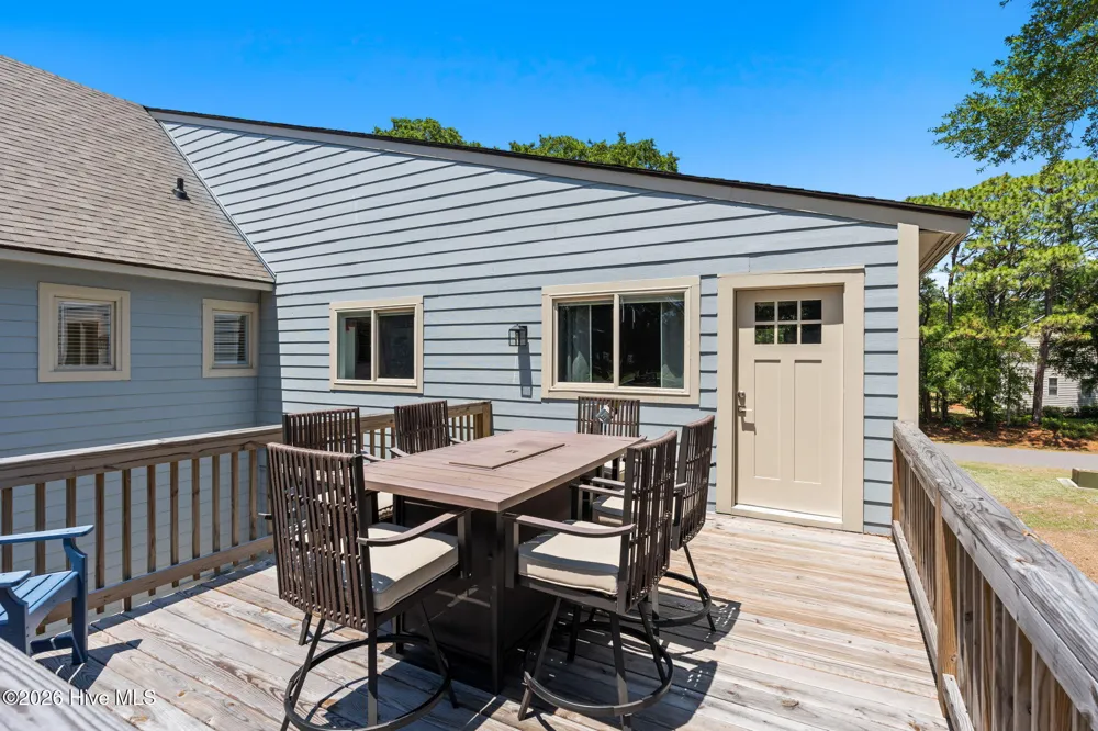 31 Augusta Drive Oak Island, NC 28465