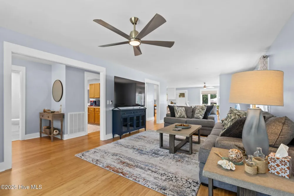 31 Augusta Drive Oak Island, NC 28465