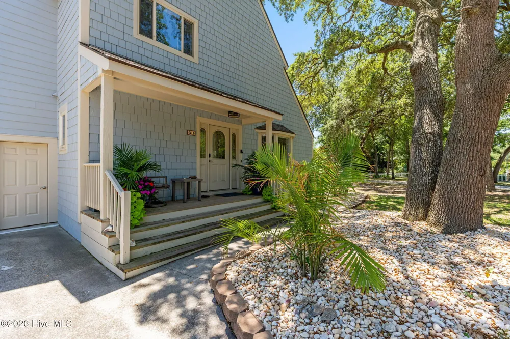 31 Augusta Drive Oak Island, NC 28465