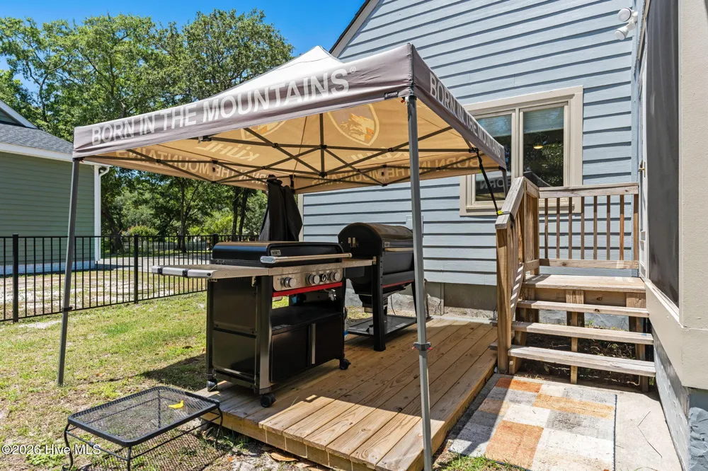 31 Augusta Drive Oak Island, NC 28465