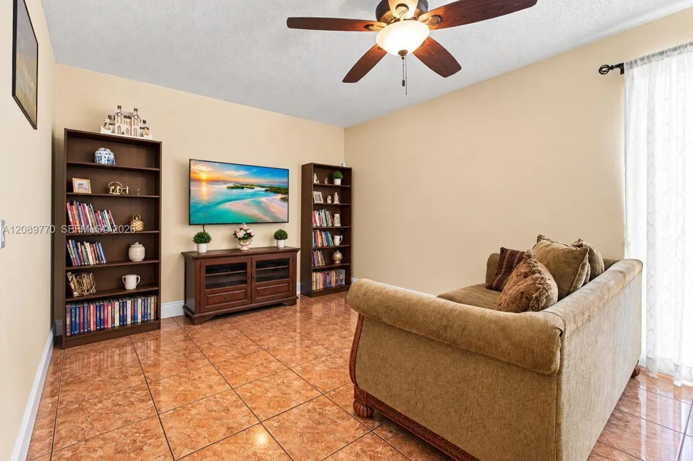 10251 NW 3rd St Pembroke Pines, FL 33026