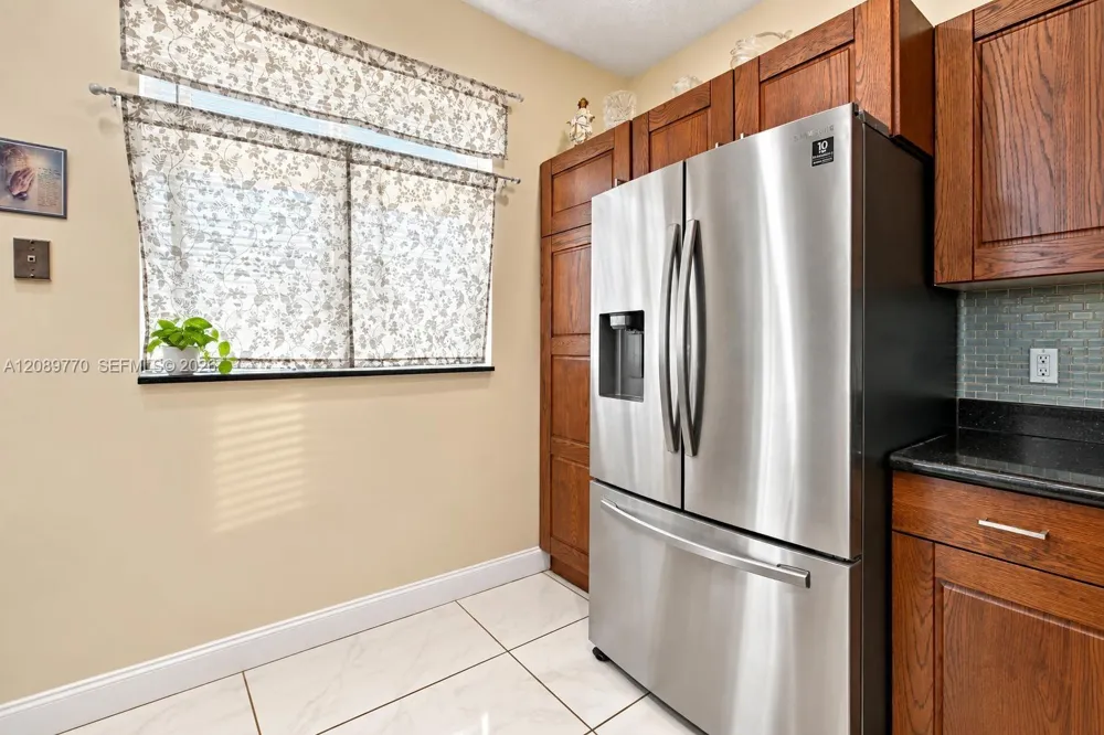10251 NW 3rd St Pembroke Pines, FL 33026