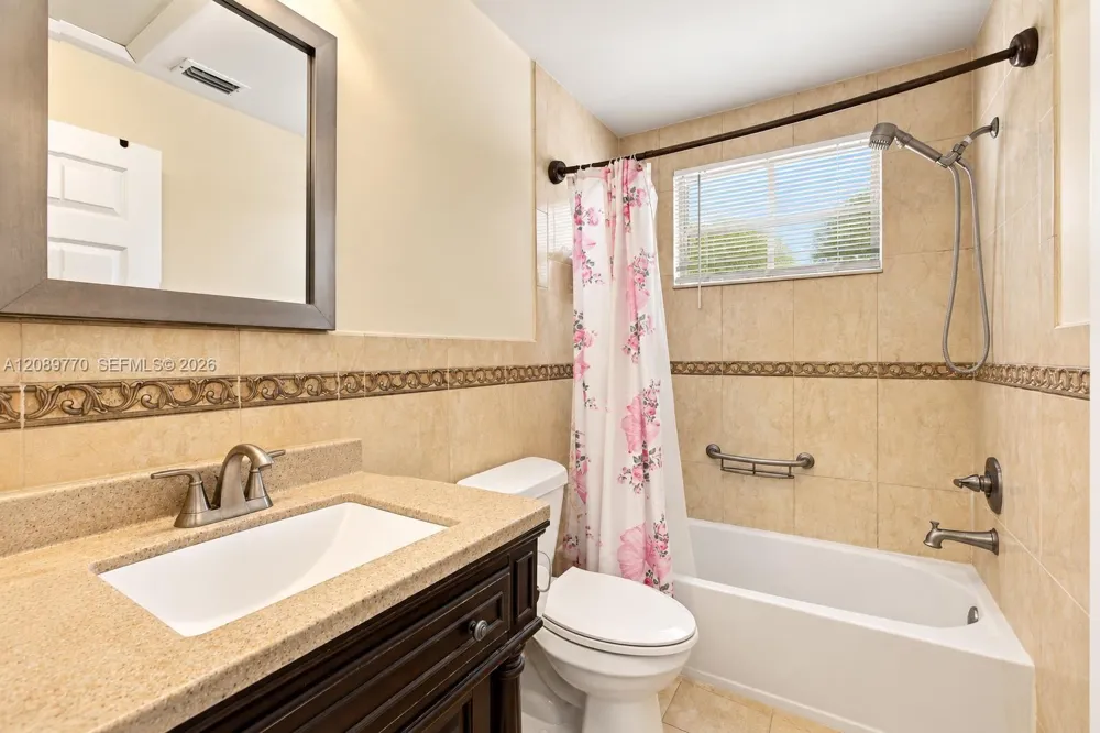 10251 NW 3rd St Pembroke Pines, FL 33026
