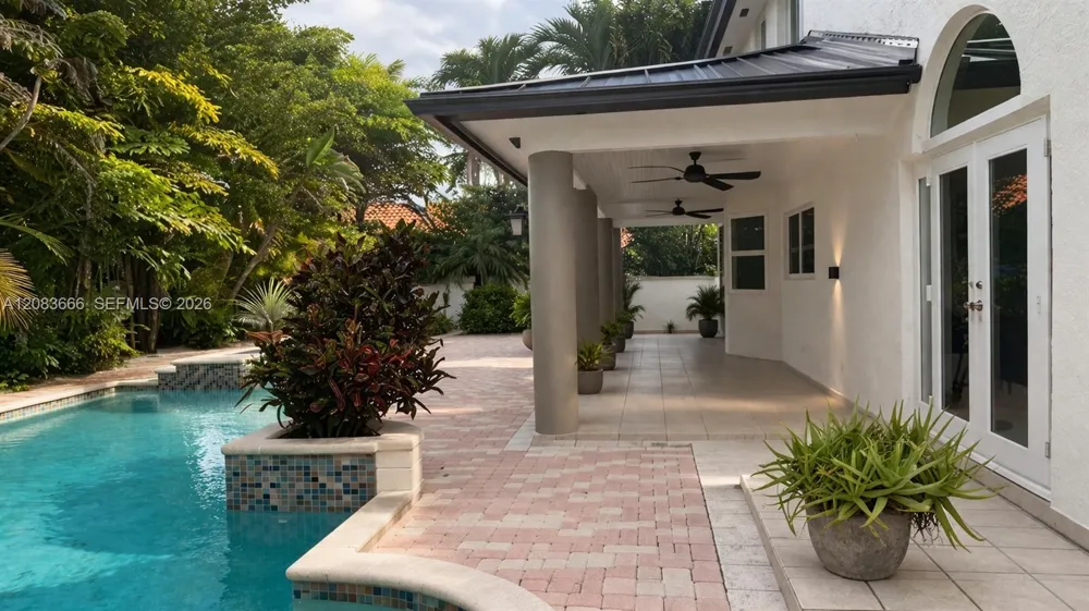 6811 SW 89th Ct Miami, FL 33173