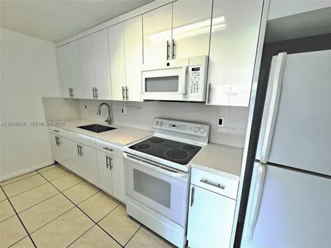 4620 NW 79th Ave #2B