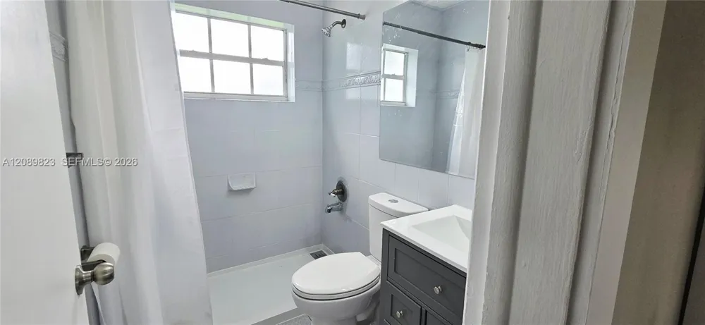 580 W 34th Pl #0 Hialeah, FL 33012