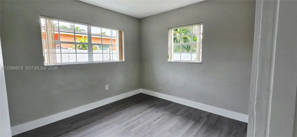 580 W 34th Pl #0 Hialeah, FL 33012