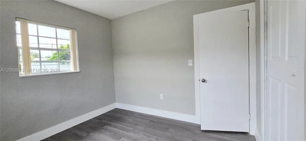 580 W 34th Pl #0 Hialeah, FL 33012