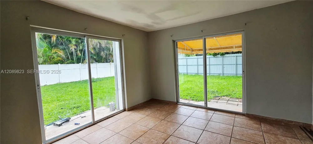580 W 34th Pl #0 Hialeah, FL 33012