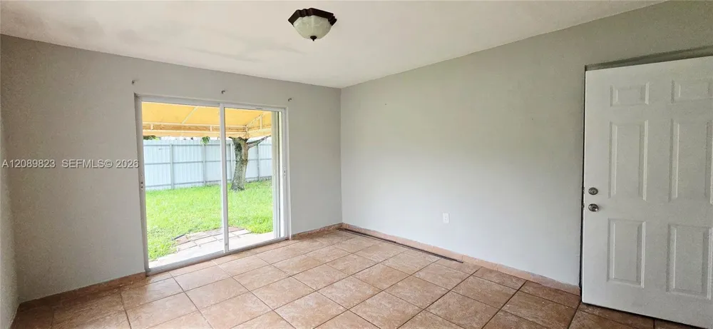 580 W 34th Pl #0 Hialeah, FL 33012