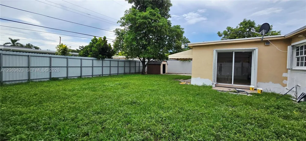 580 W 34th Pl #0 Hialeah, FL 33012