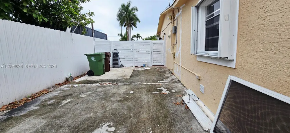 580 W 34th Pl #0 Hialeah, FL 33012