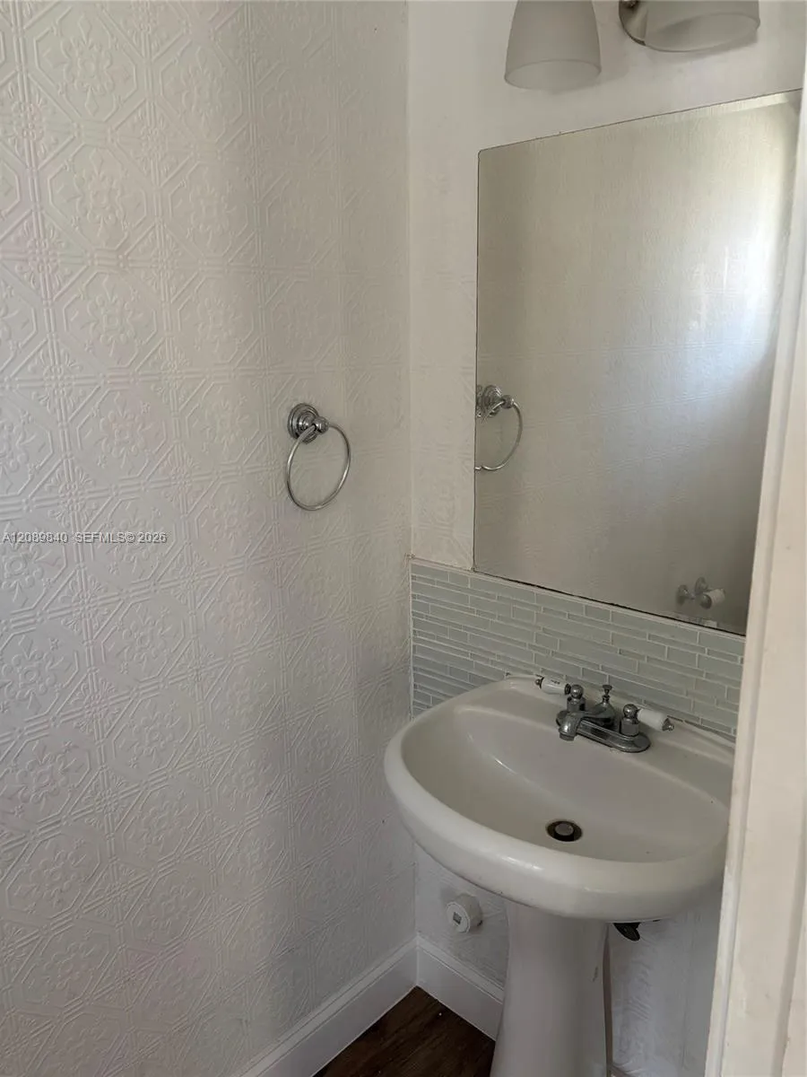 3370 Beau Rivage Dr #3C Pompano Beach, FL 33064