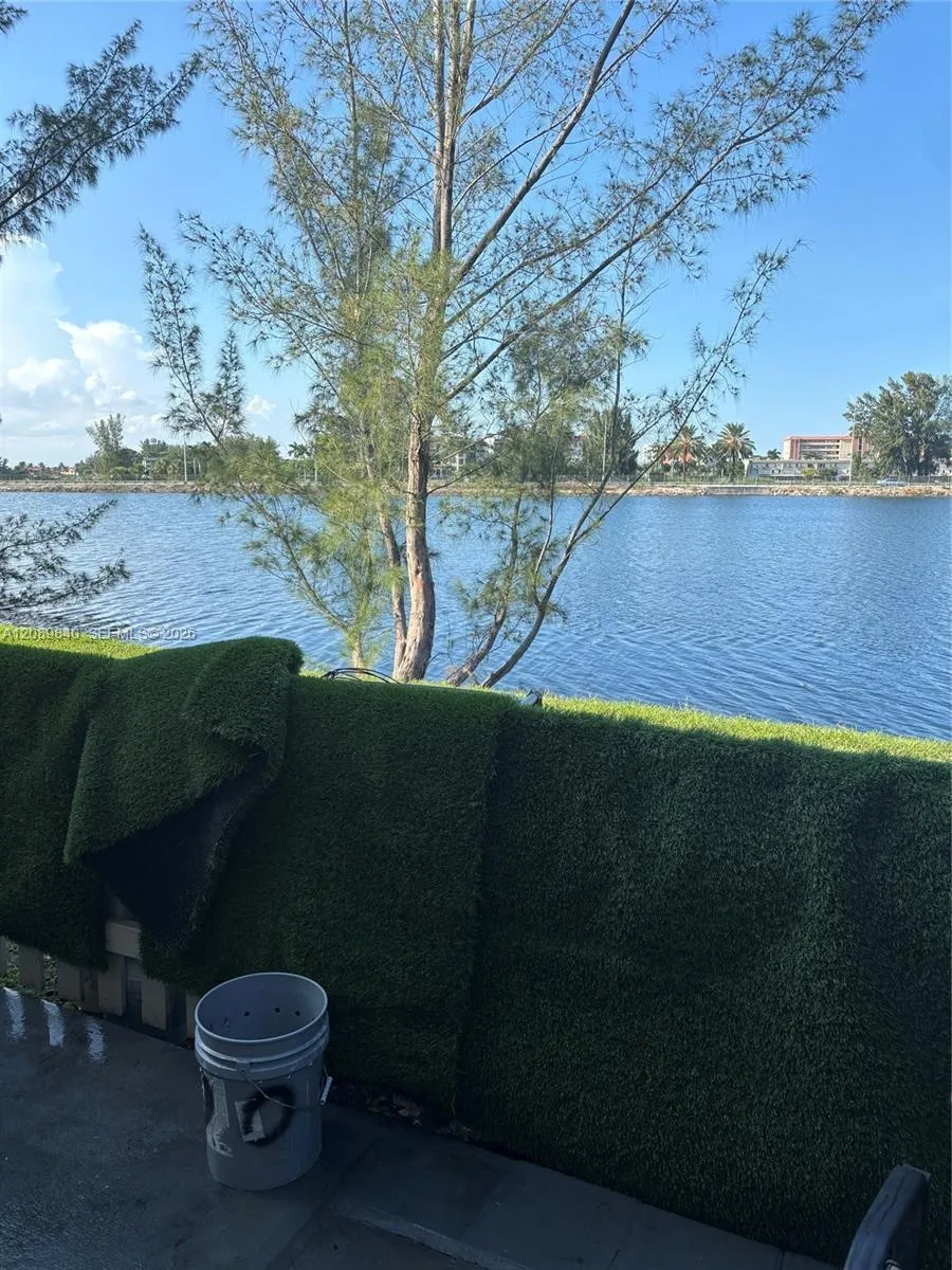 3370 Beau Rivage Dr #3C Pompano Beach, FL 33064