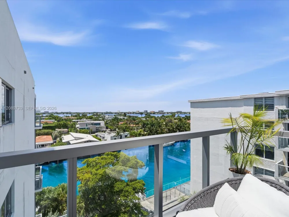 9940 W Bay Harbor Dr #7C-N Bay Harbor Islands, FL 33154