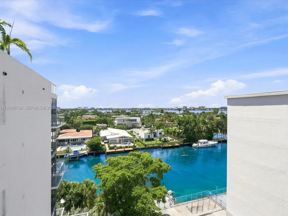 9940 W Bay Harbor Dr #7C-N Bay Harbor Islands, FL 33154