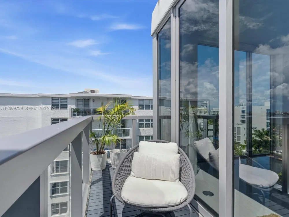 9940 W Bay Harbor Dr #7C-N Bay Harbor Islands, FL 33154