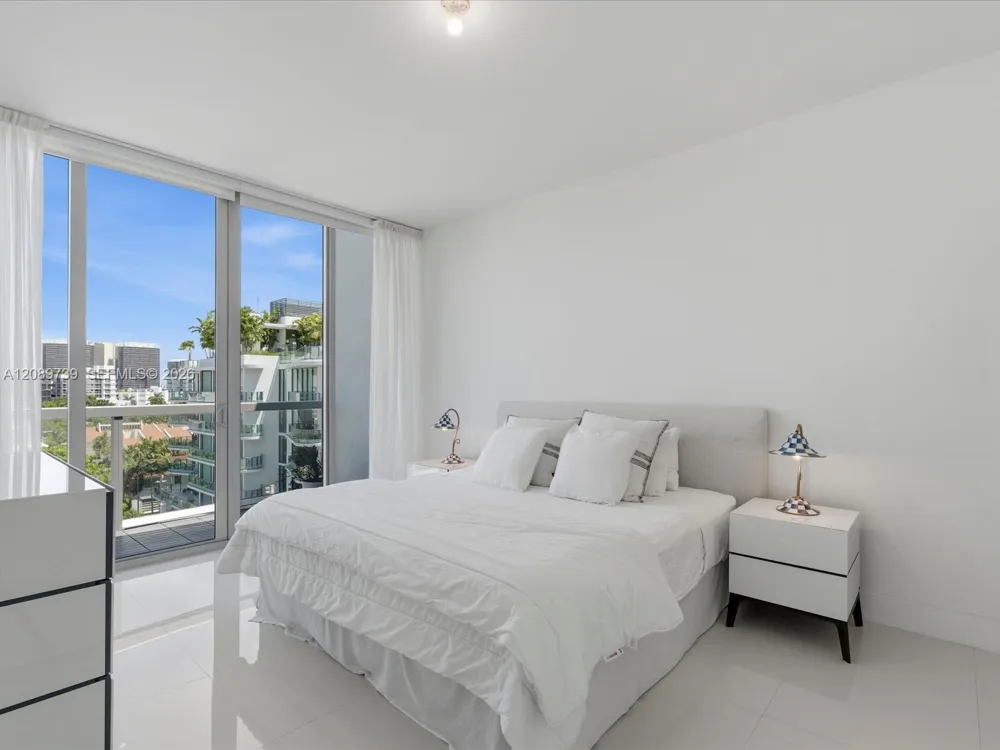 9940 W Bay Harbor Dr #7C-N Bay Harbor Islands, FL 33154