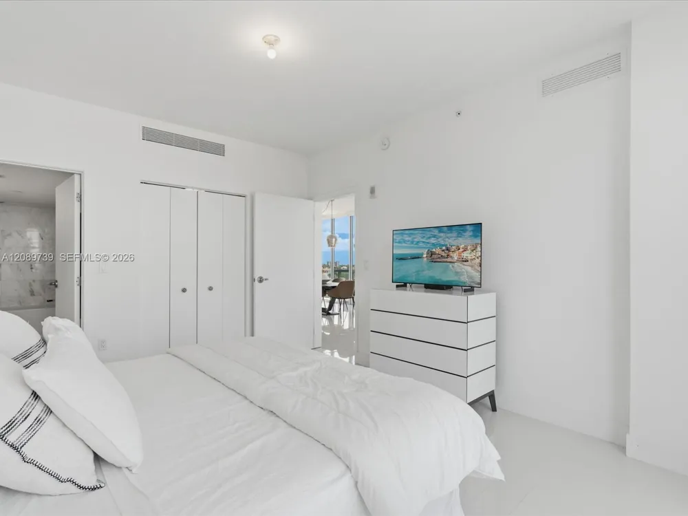 9940 W Bay Harbor Dr #7C-N Bay Harbor Islands, FL 33154