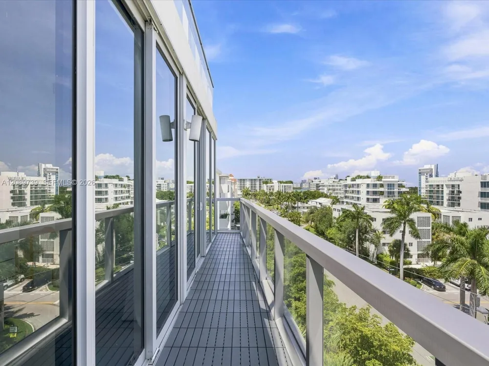 9940 W Bay Harbor Dr #7C-N Bay Harbor Islands, FL 33154