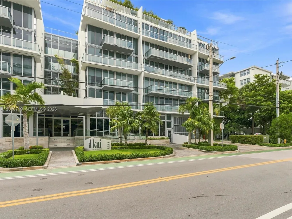 9940 W Bay Harbor Dr #7C-N Bay Harbor Islands, FL 33154