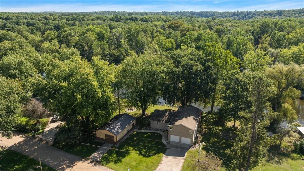 7842 Main Street Newaygo, MI 49337