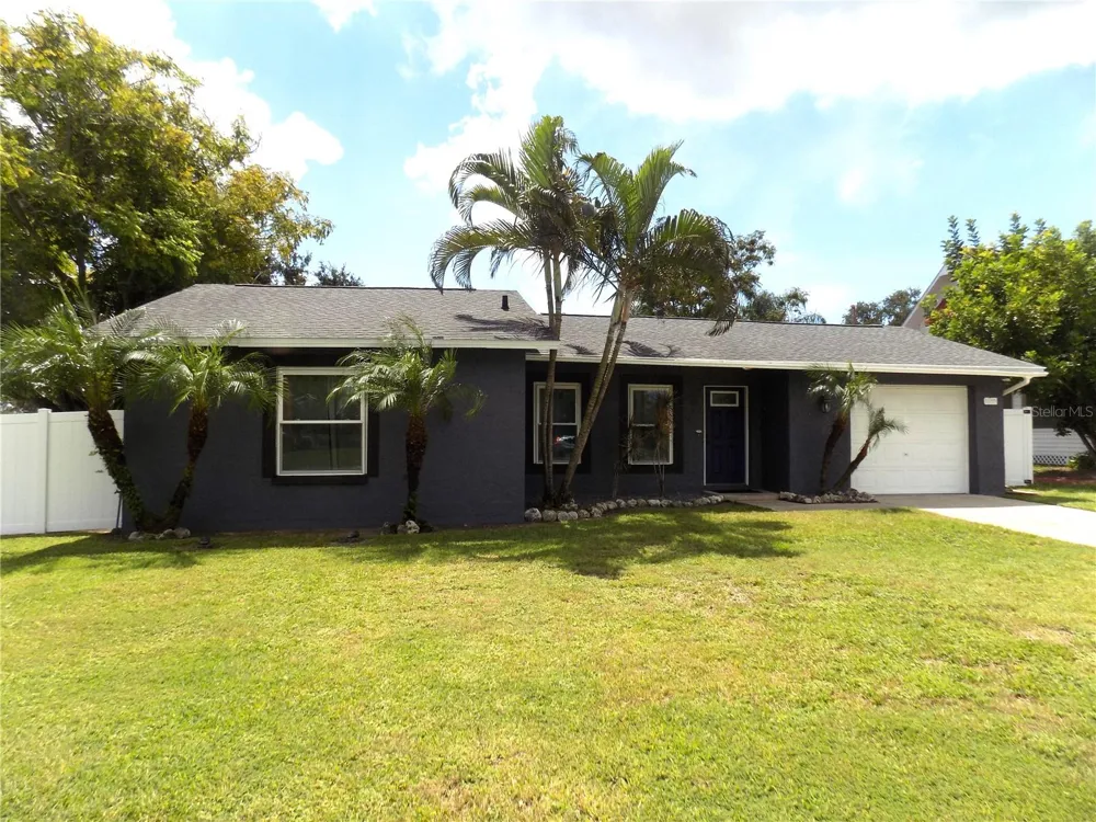 11606 79TH AVENUE Seminole, FL 33772