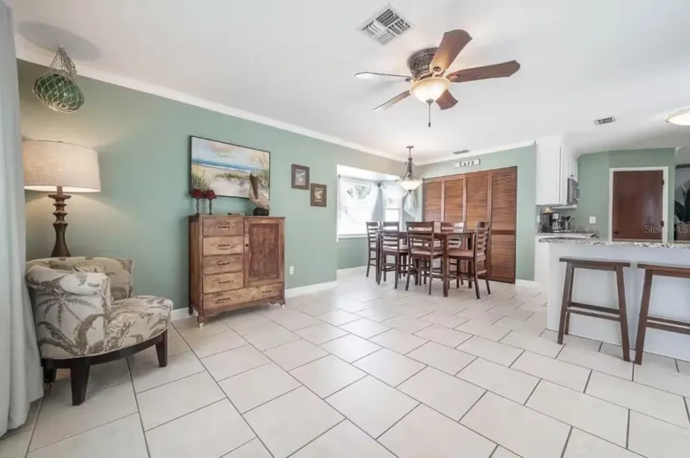 11606 79TH AVENUE Seminole, FL 33772
