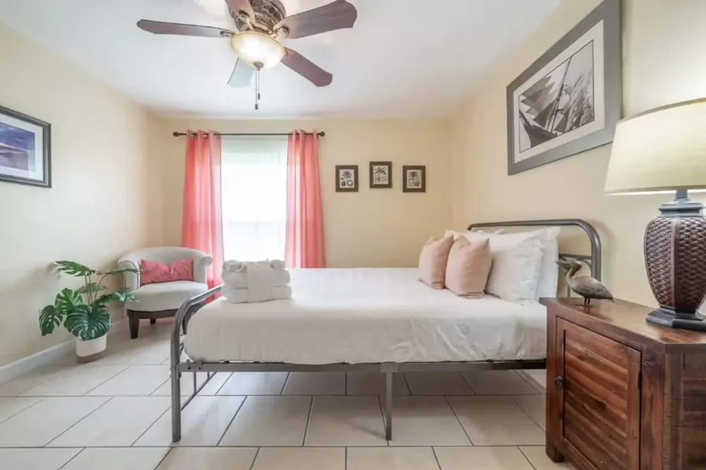 11606 79TH AVENUE Seminole, FL 33772