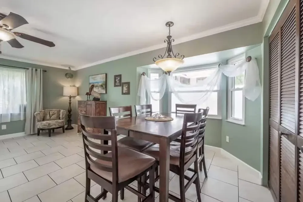 11606 79TH AVENUE Seminole, FL 33772
