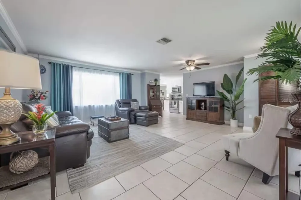 11606 79TH AVENUE Seminole, FL 33772