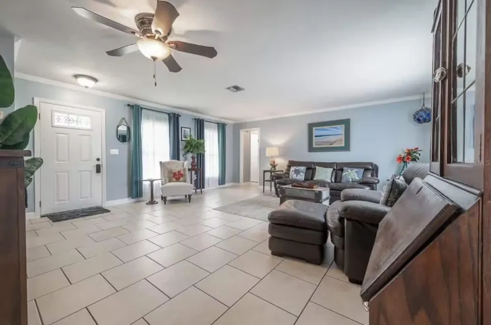 11606 79TH AVENUE Seminole, FL 33772