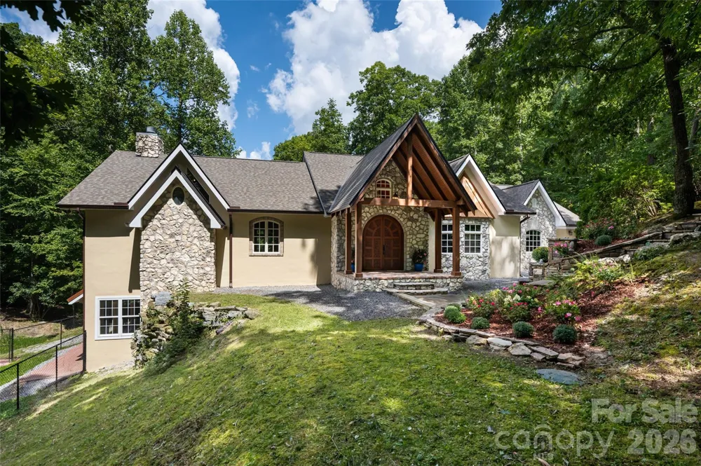 3999 Laurel Park Highway Hendersonville, NC 28739