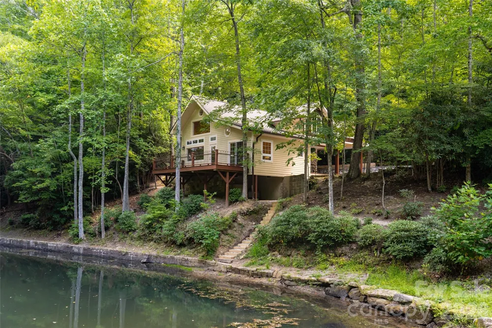 3999 Laurel Park Highway Hendersonville, NC 28739