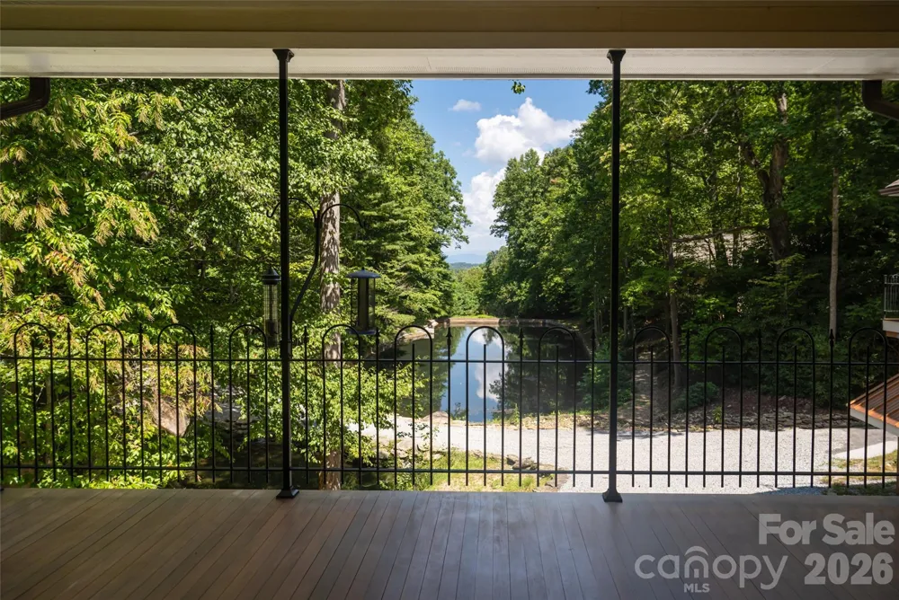 3999 Laurel Park Highway Hendersonville, NC 28739