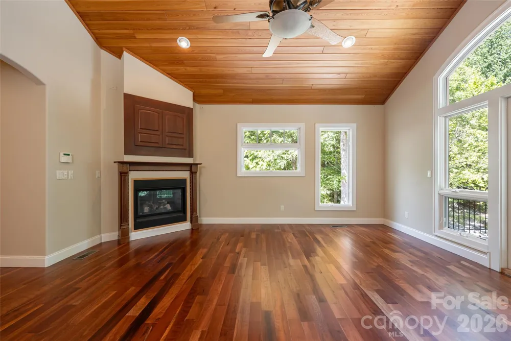 3999 Laurel Park Highway Hendersonville, NC 28739