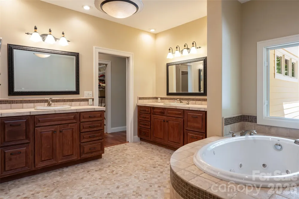 3999 Laurel Park Highway Hendersonville, NC 28739