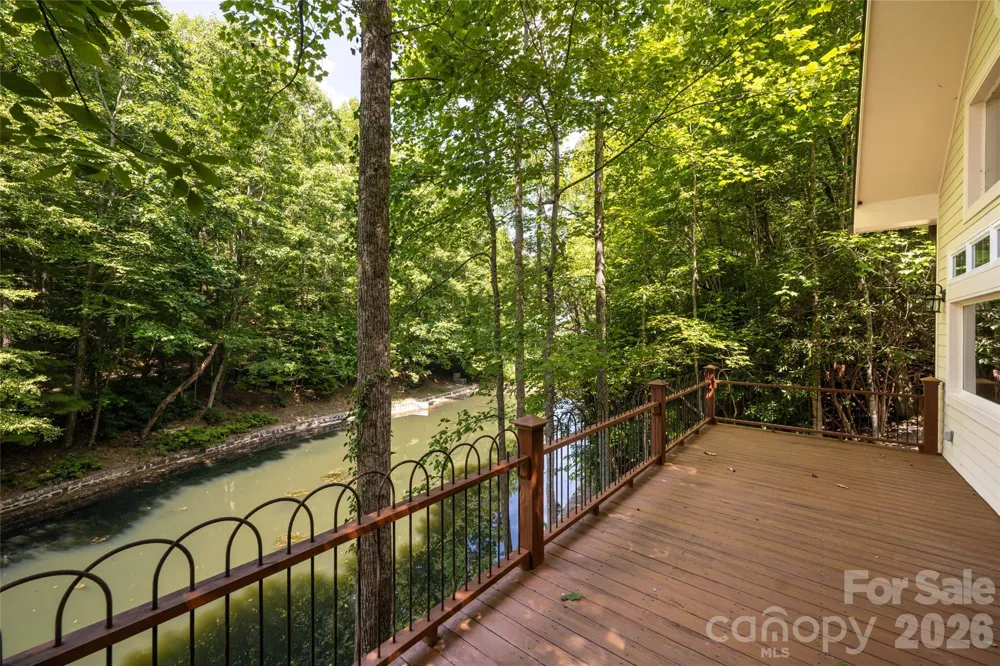 3999 Laurel Park Highway Hendersonville, NC 28739