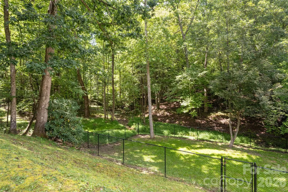 3999 Laurel Park Highway Hendersonville, NC 28739