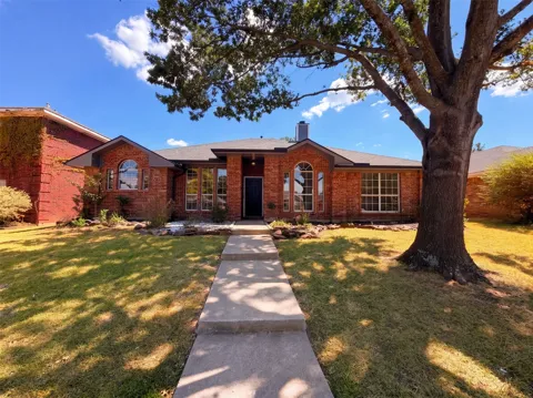 2522 Palisades Place