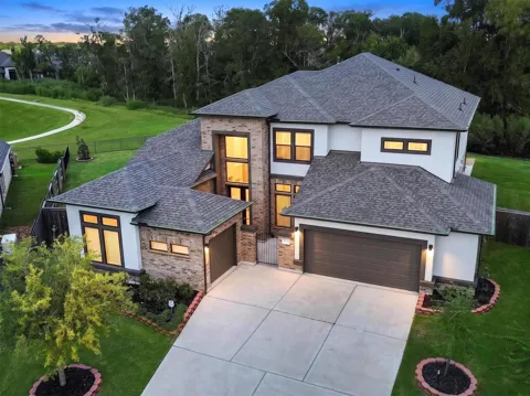 30214 Crossfield Court